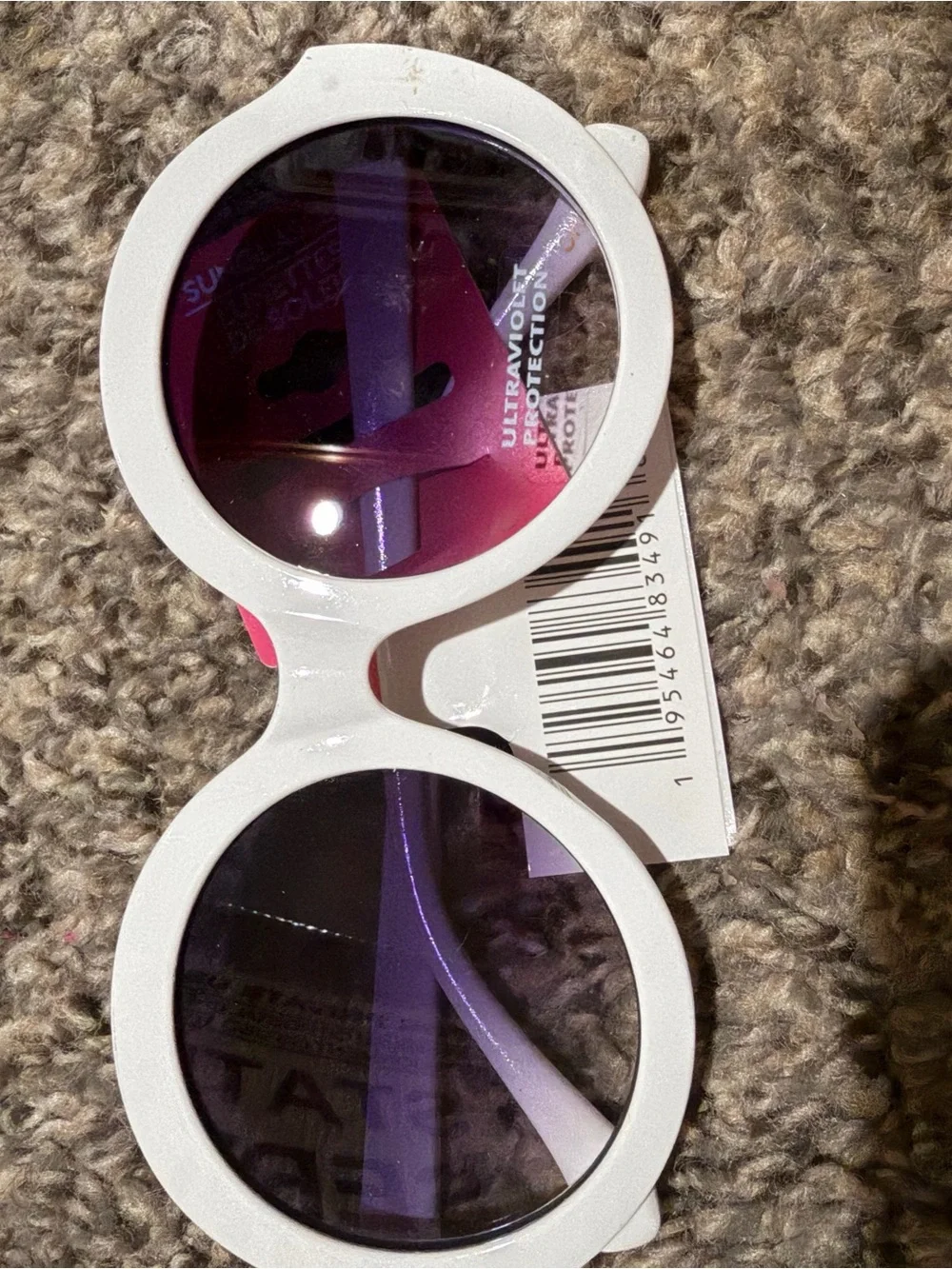 White Round Retro Sunglasses with UV Protection